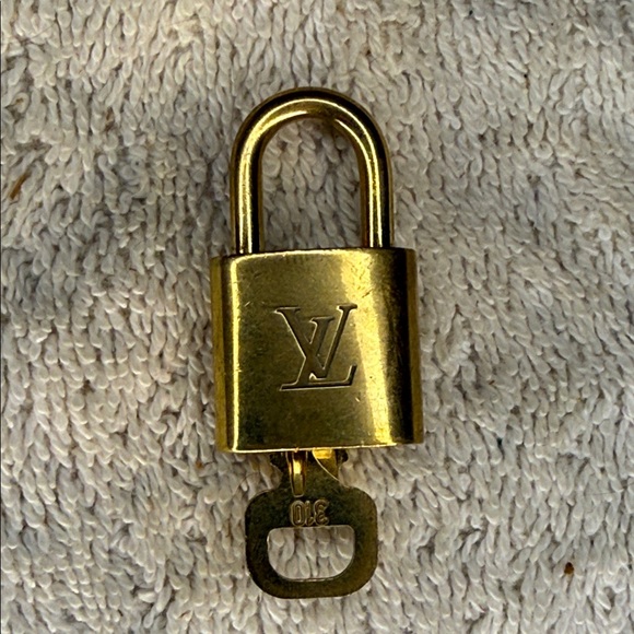 Louis Vuitton Accessories - Louis Vuitton Brass '310' Padlock in Goldtone with Goldtone Key [||]